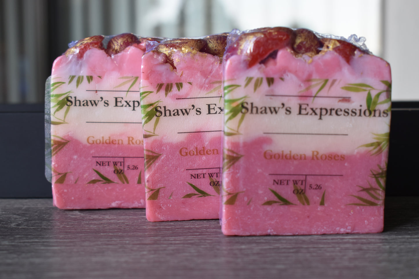 Golden roses (soap)