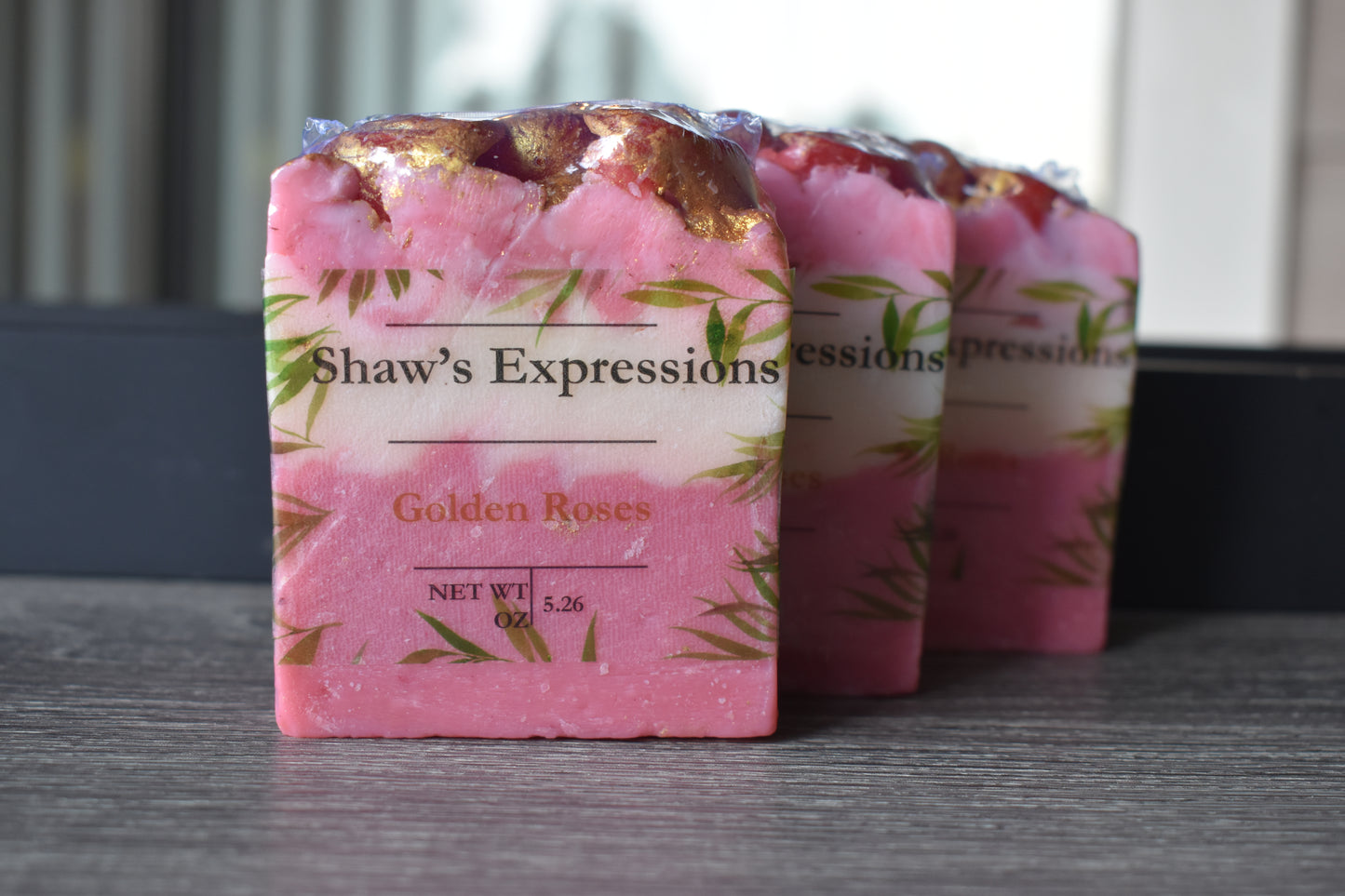 Golden roses (soap)